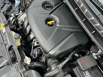 Hyundai Elantra - Image 6