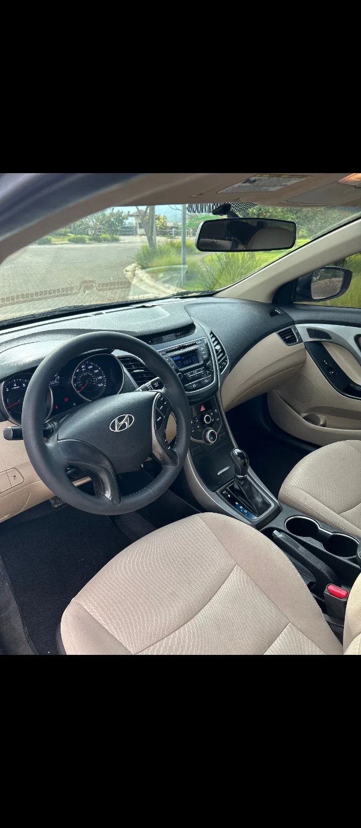Hyundai Elantra - Image 8