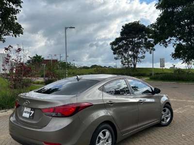 Hyundai Elantra - Image 5