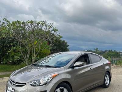 Hyundai Elantra - Image 2
