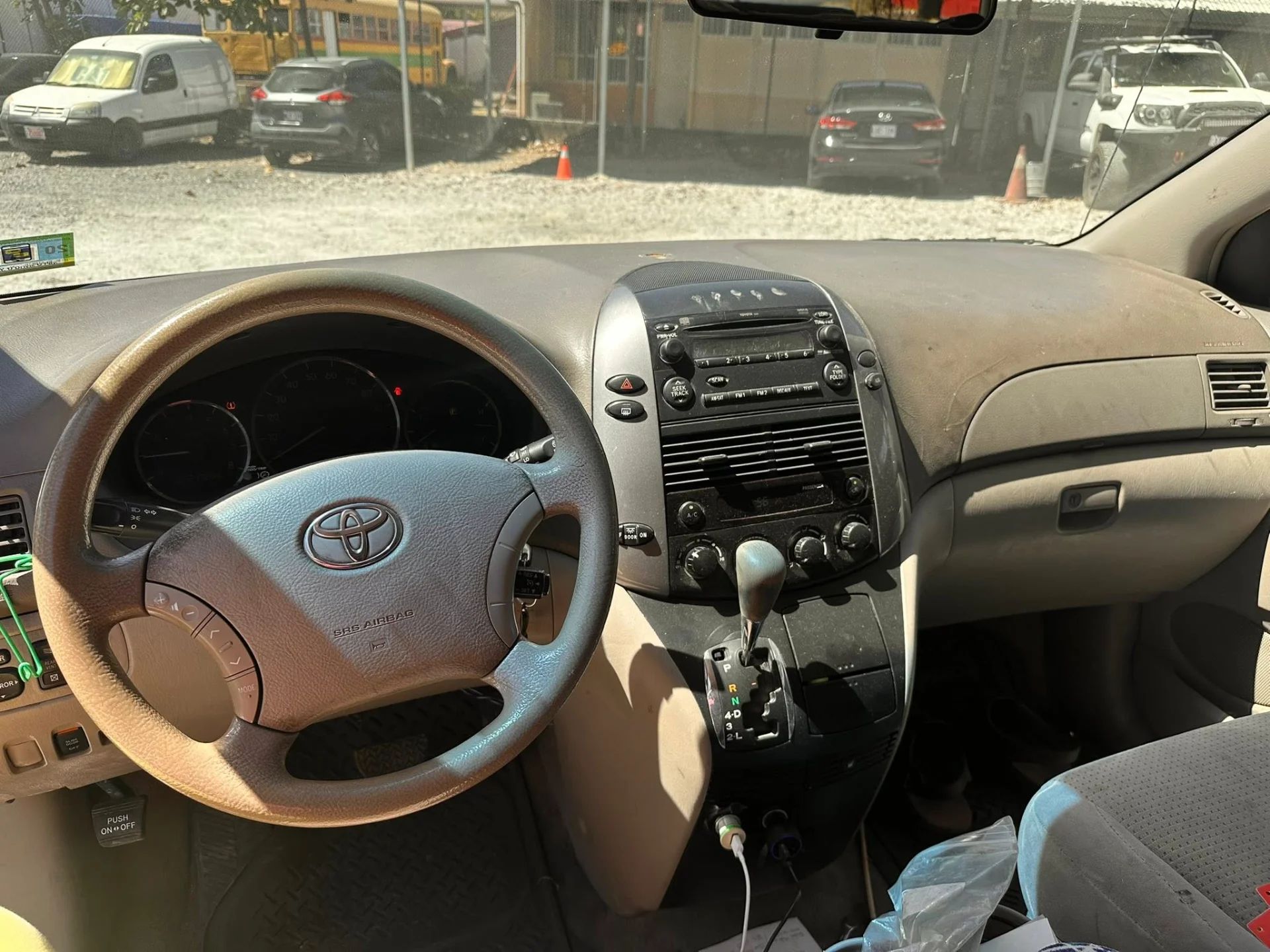 Toyota Sienna - Image 4