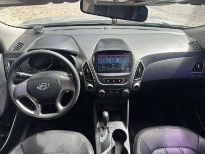 Hyundai Tucson - Image 8