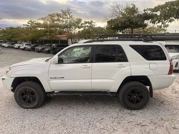 Toyota 4Runner - Image 4