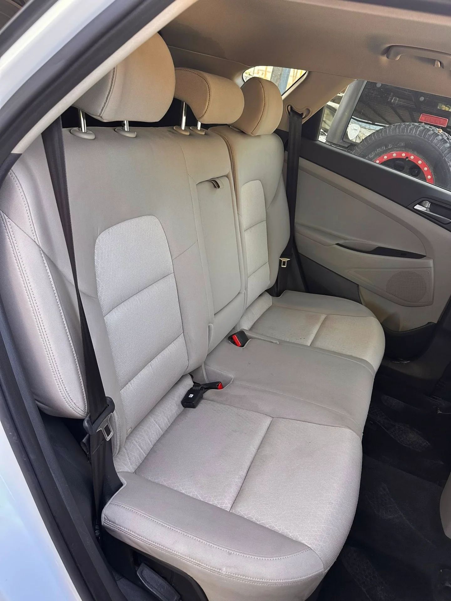 Hyundai Tucson - Image 10