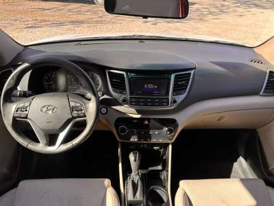 Hyundai Tucson - Image 13