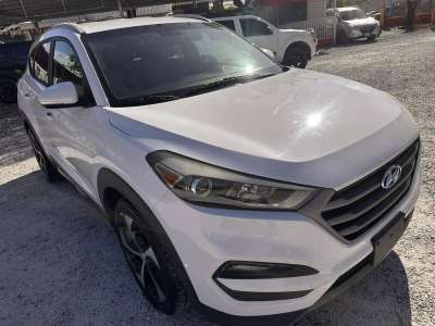 Hyundai Tucson - Image 14