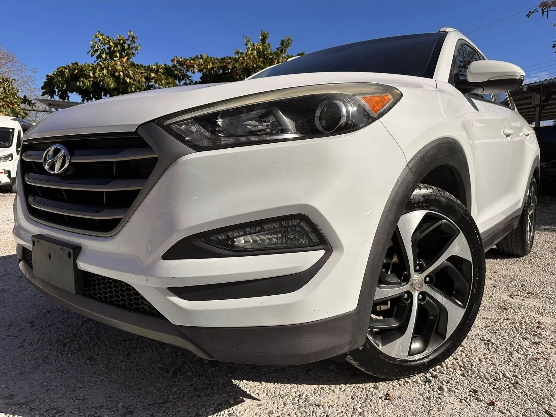 Hyundai Tucson - Image 1