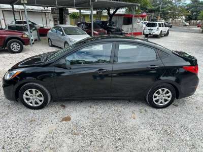 Hyundai Accent - Image 1