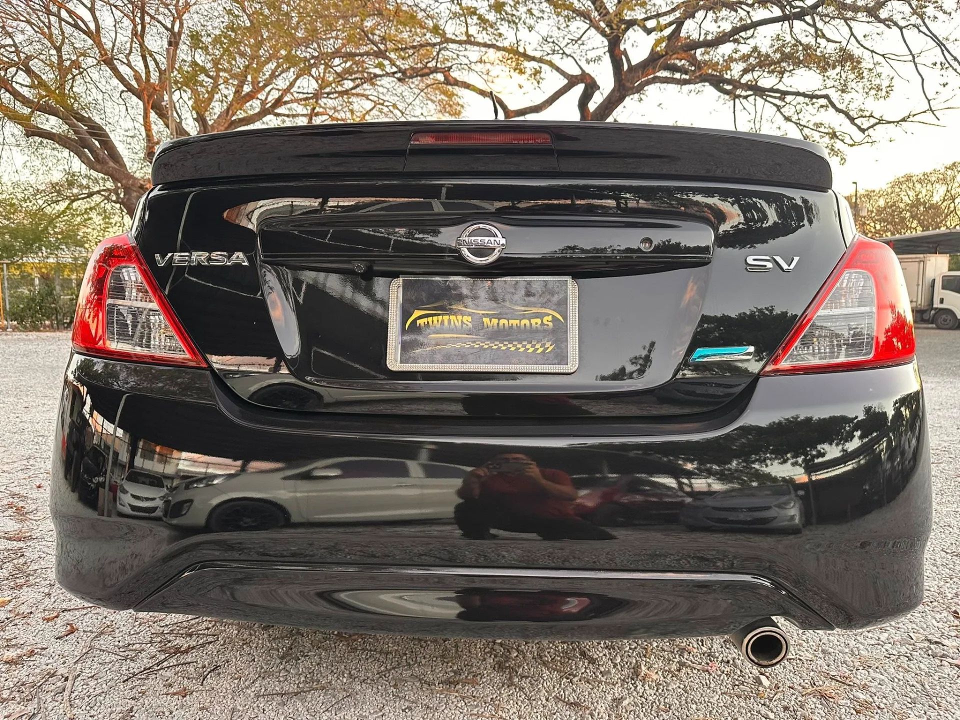 Nissan Versa - Image 3