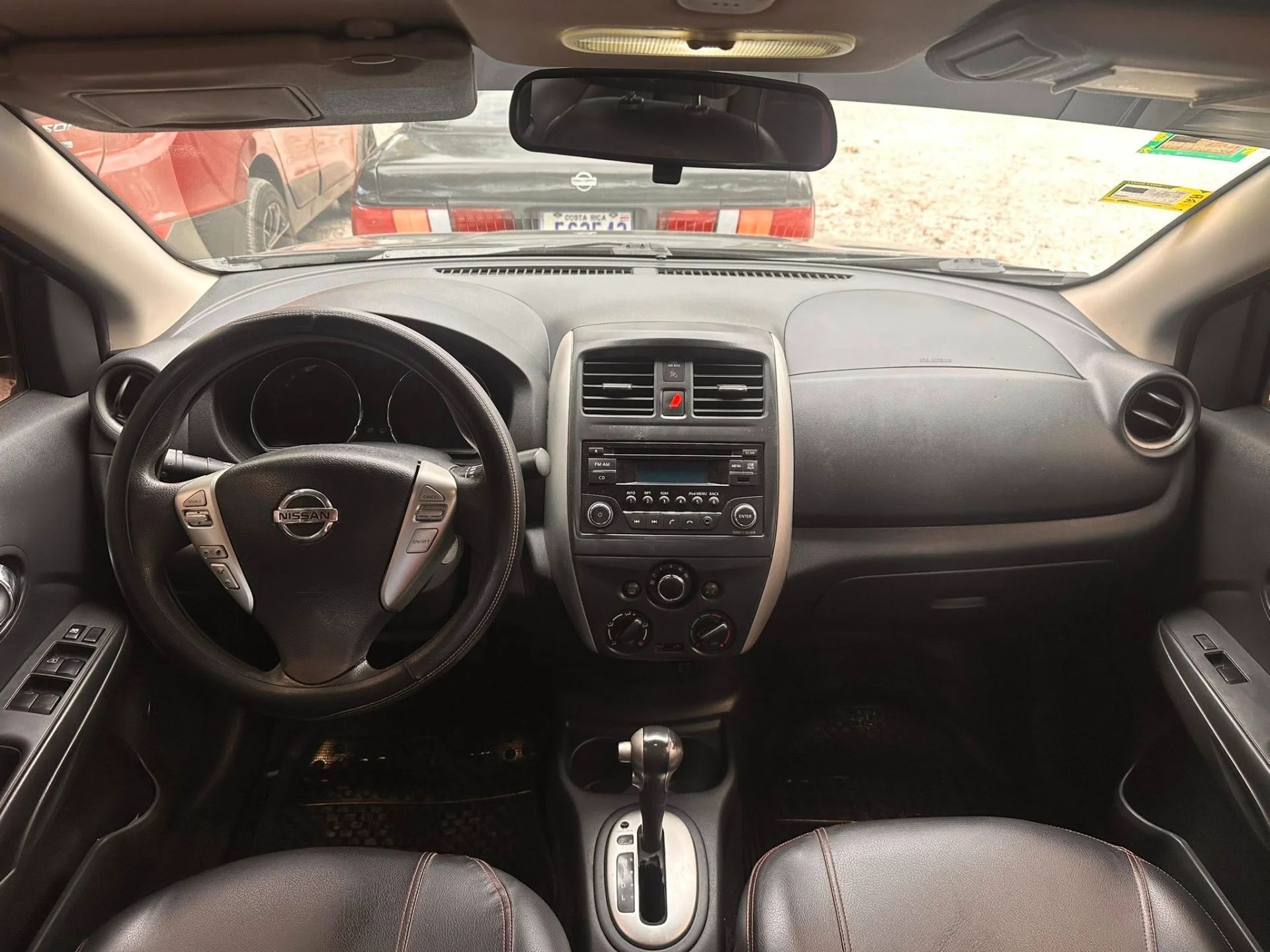Nissan Versa - Image 4