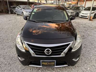 Nissan Versa - Image 11