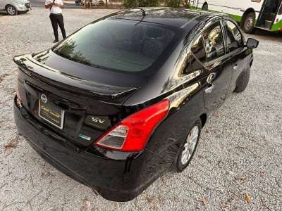 Nissan Versa - Image 12