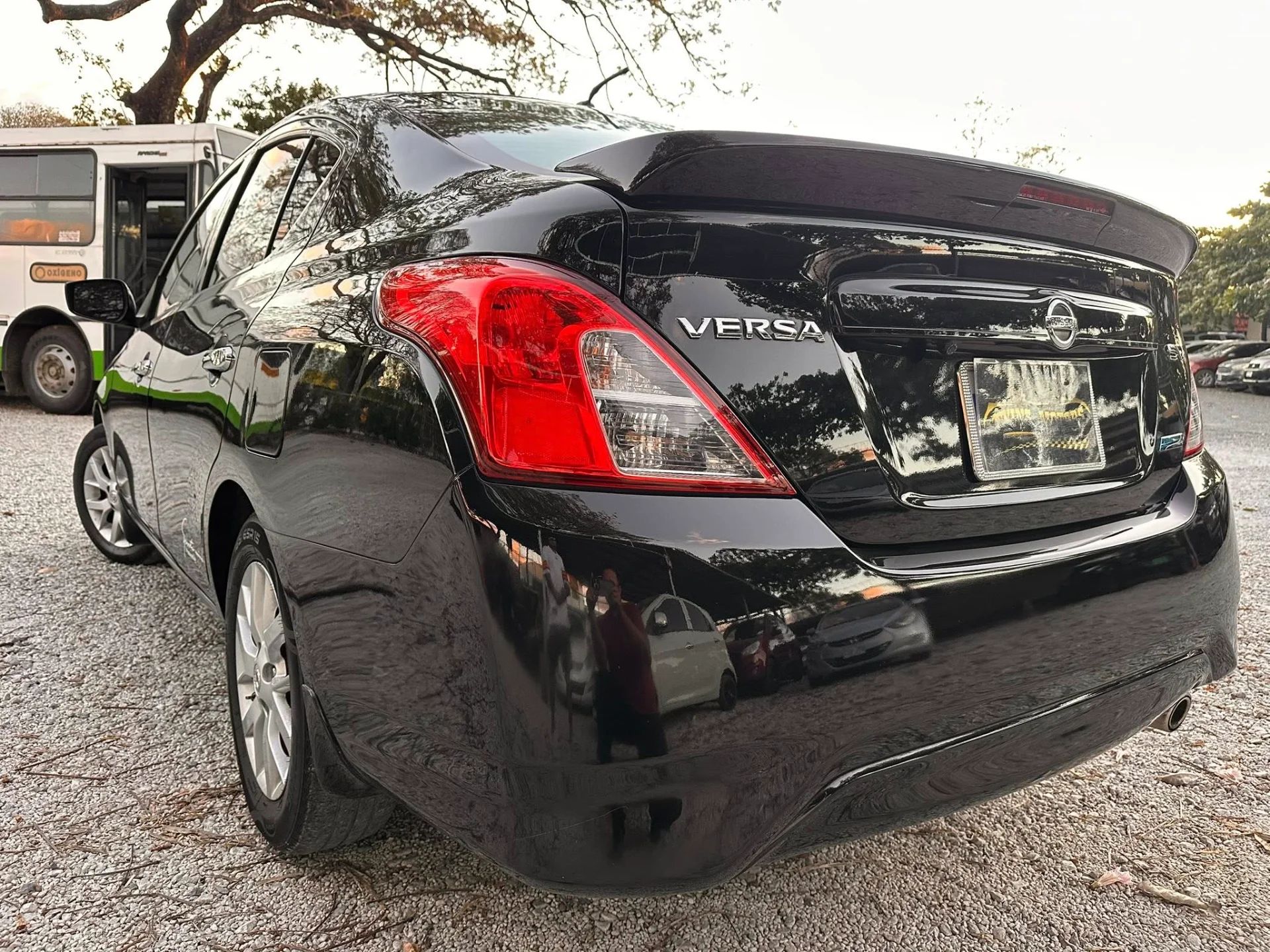 Nissan Versa - Image 14