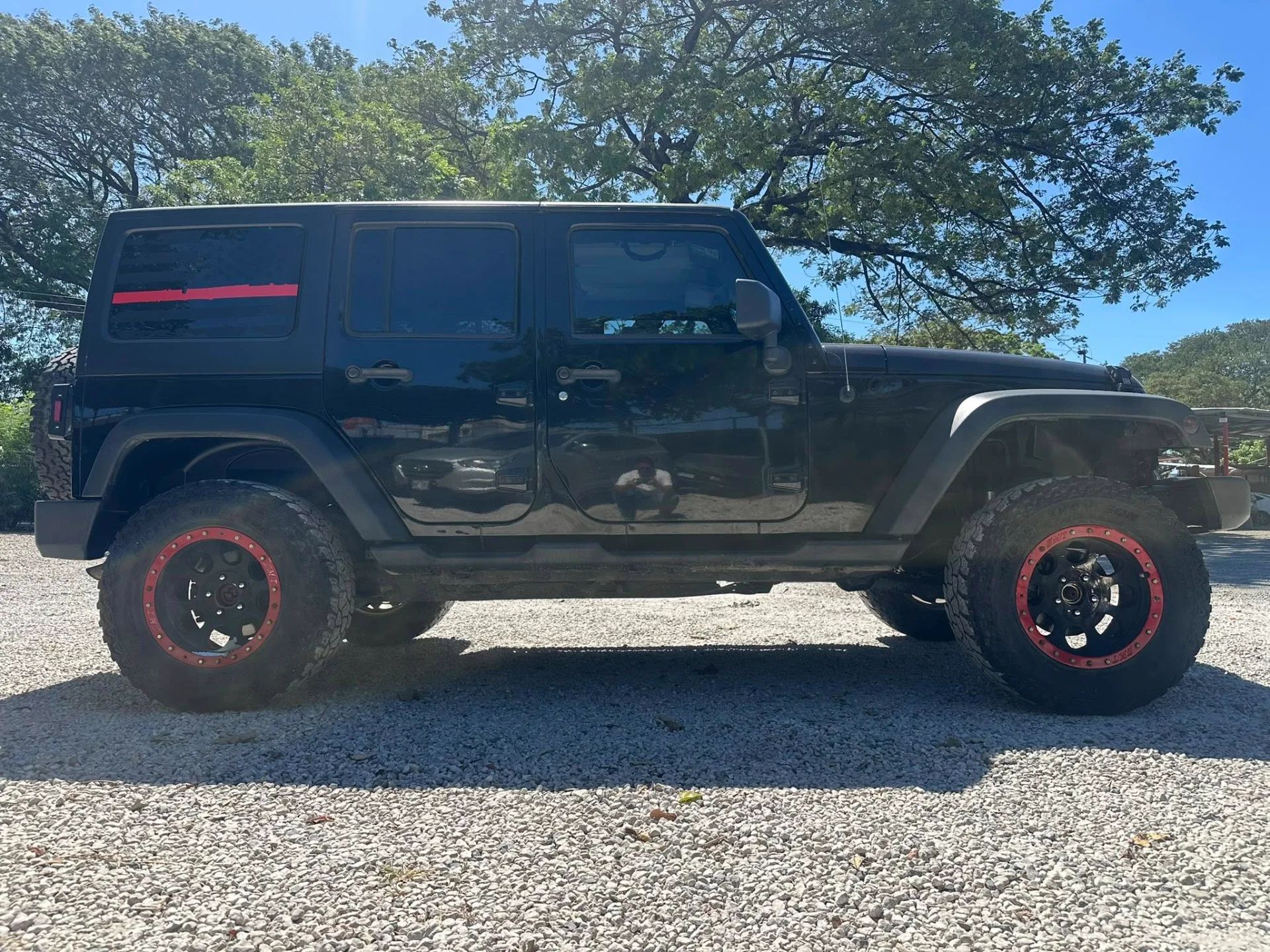 Jeep Wrangler Unlimited X - Image 2