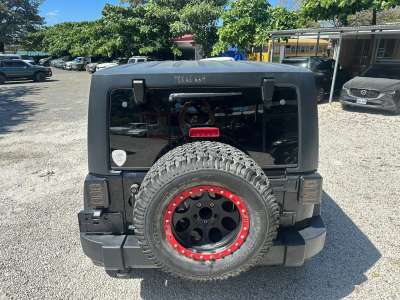 Jeep Wrangler Unlimited X - Image 4