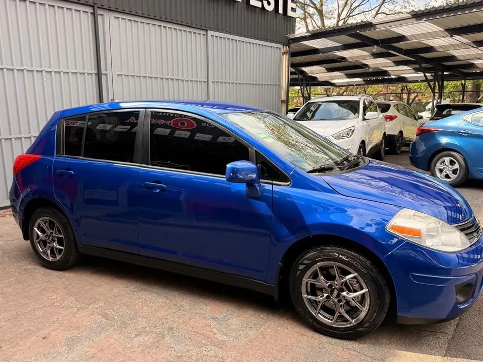 Nissan Versa - Image 3
