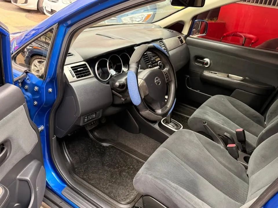 Nissan Versa - Image 7