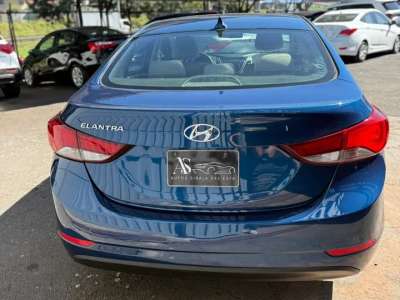 Hyundai Elantra - Image 4