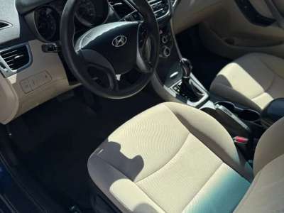 Hyundai Elantra - Image 6