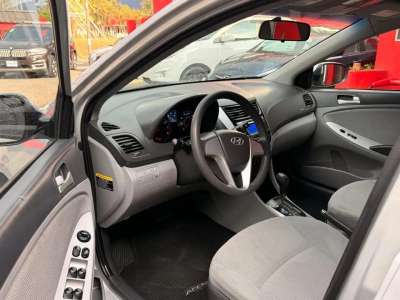 Hyundai Accent - Image 7