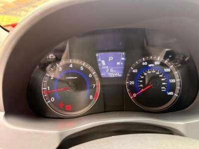 Hyundai Accent - Image 11