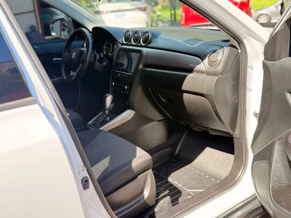 Suzuki Vitara GL - Image 8