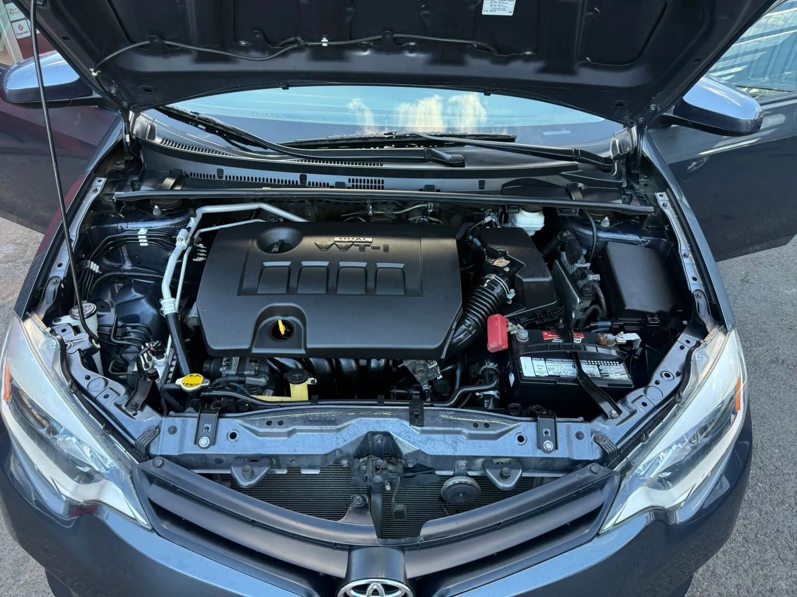 Toyota Corolla - Image 8