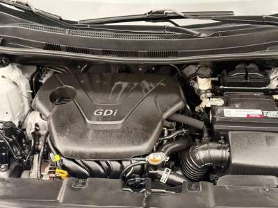 Hyundai Accent HB - Image 5