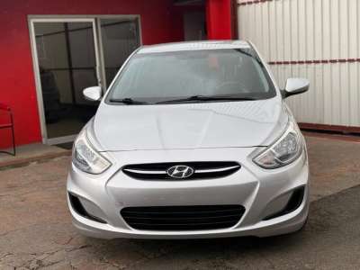 Hyundai Accent HB - Image 6