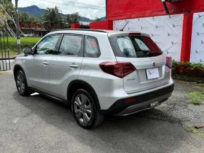 Suzuki Vitara GL - Image 3