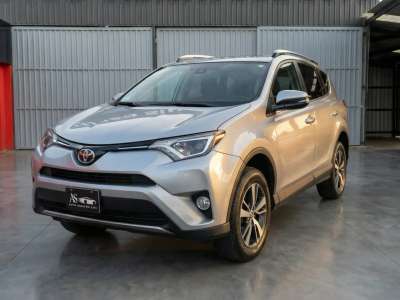 Toyota RAV4 - Image 2