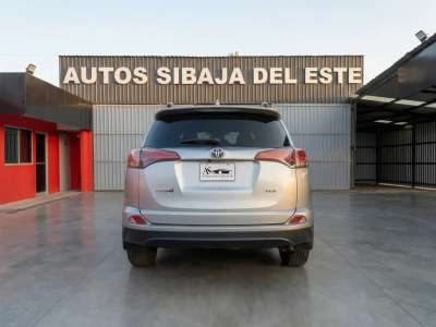 Toyota RAV4 - Image 4