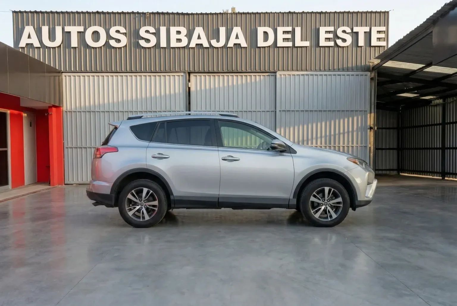 Toyota RAV4 - Image 7