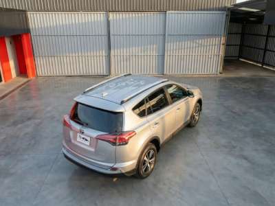 Toyota RAV4 - Image 9