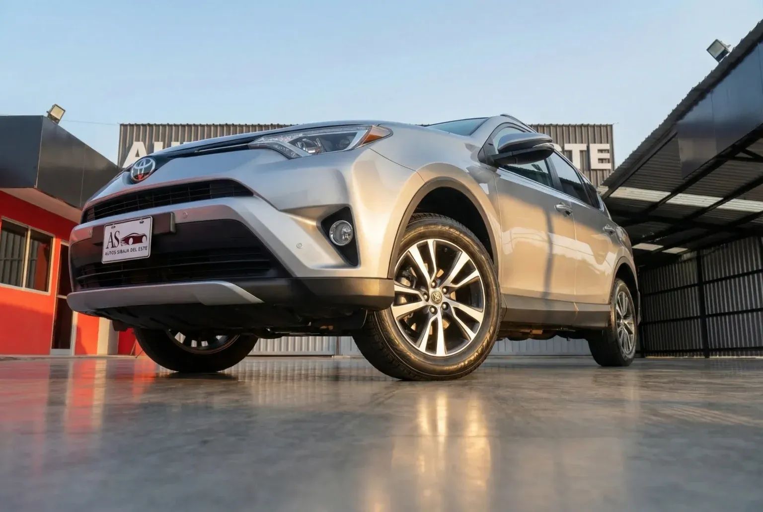 Toyota RAV4 - Image 10