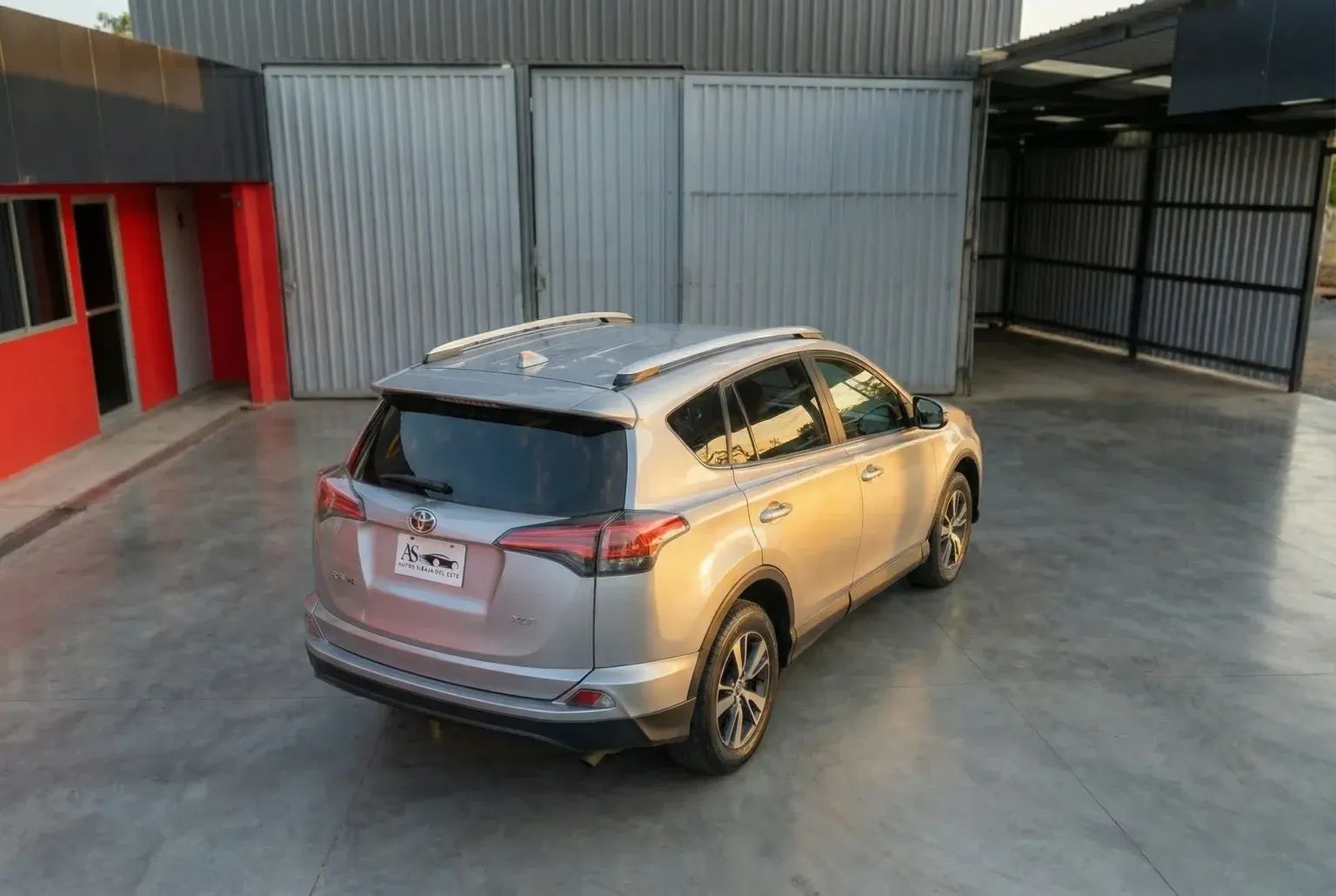Toyota RAV4 - Image 11