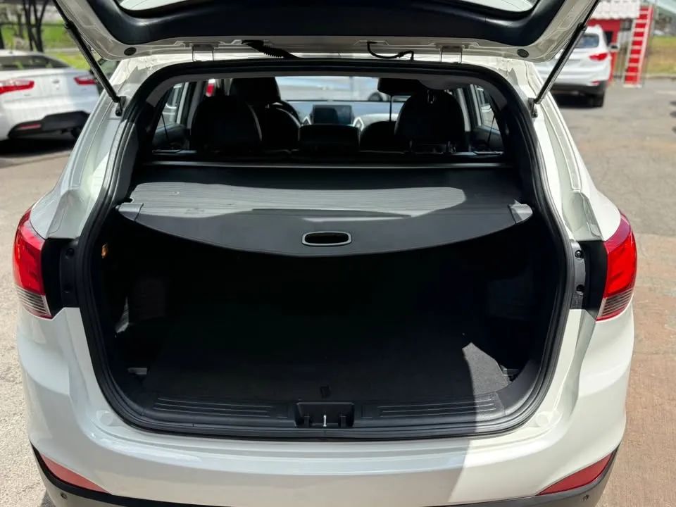 Hyundai Tucson - Image 9