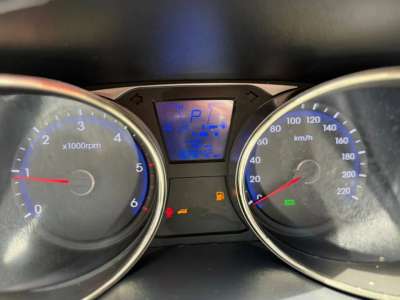 Hyundai Tucson - Image 11