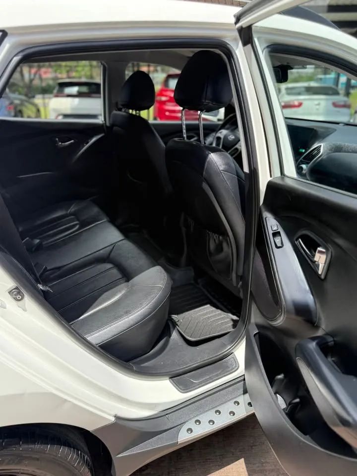 Hyundai Tucson - Image 14