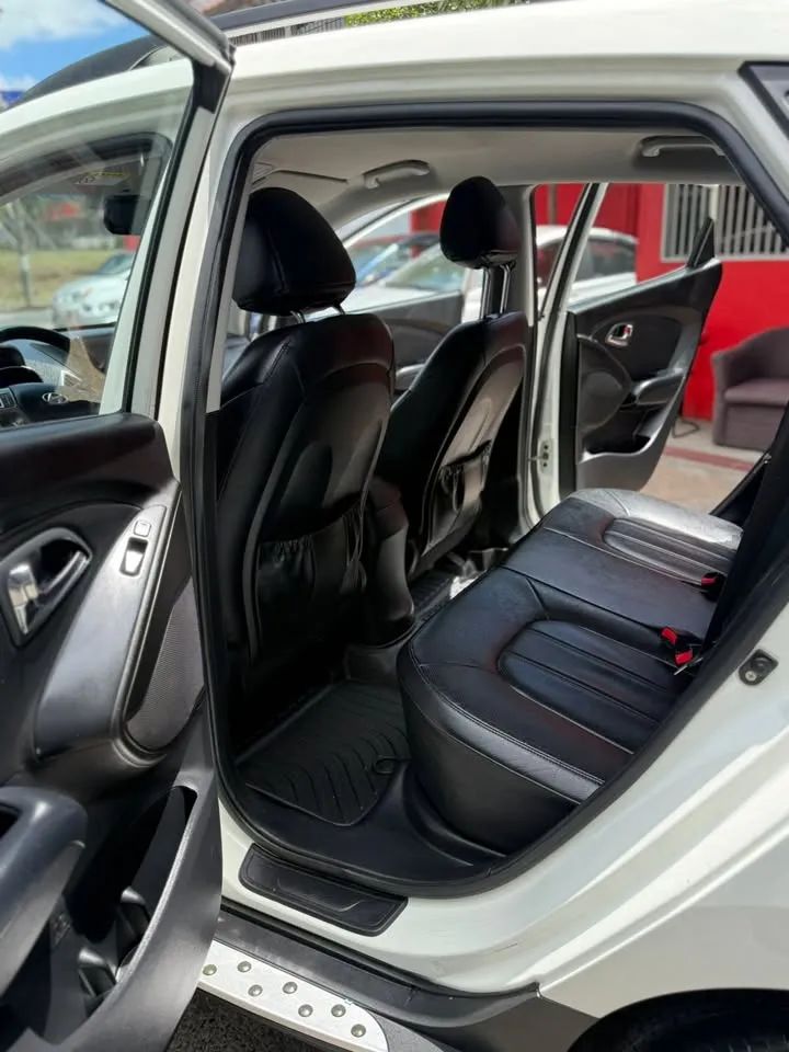 Hyundai Tucson - Image 15