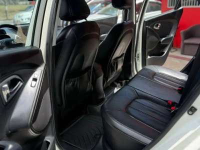 Hyundai Tucson - Image 15