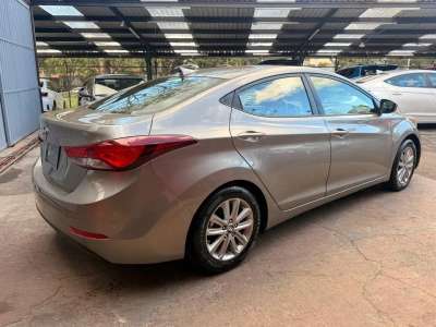 Hyundai Elantra - Image 4