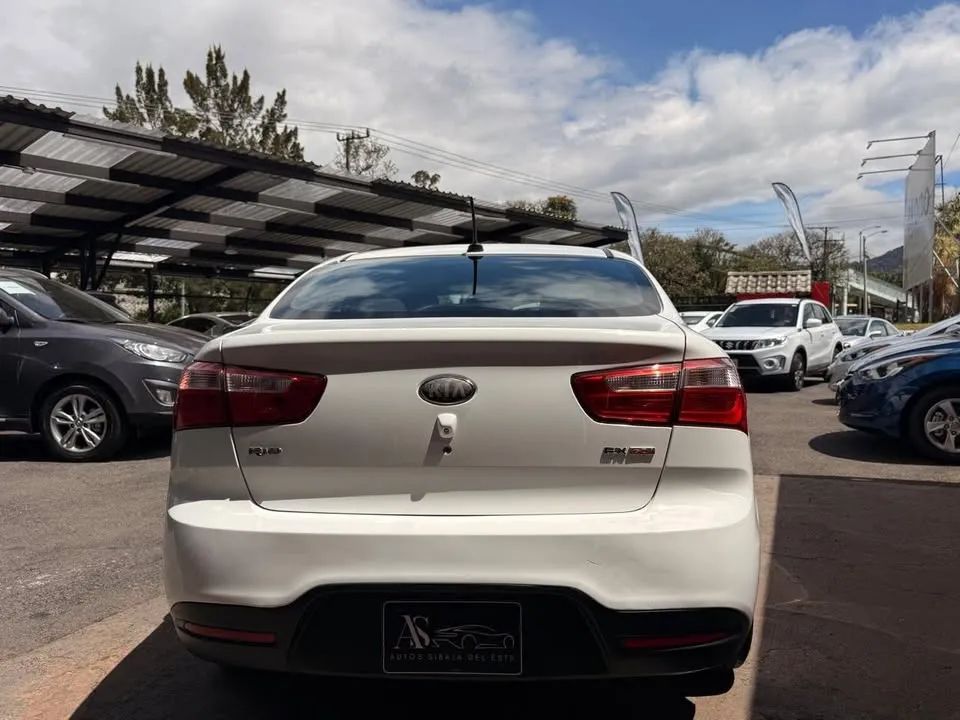 Kia Rio - Image 5