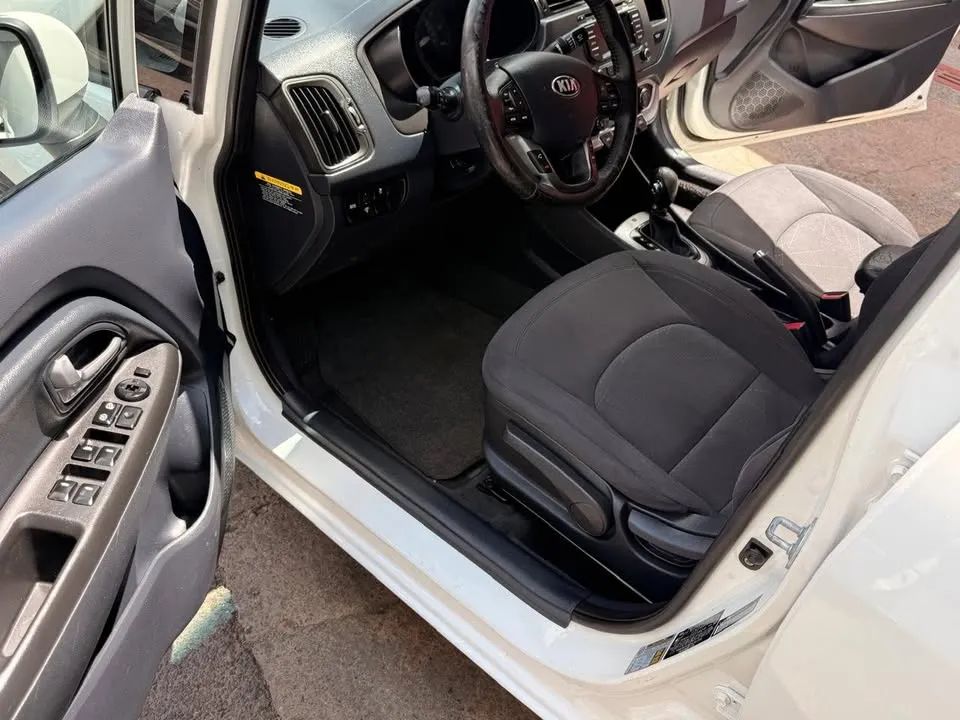 Kia Rio - Image 6