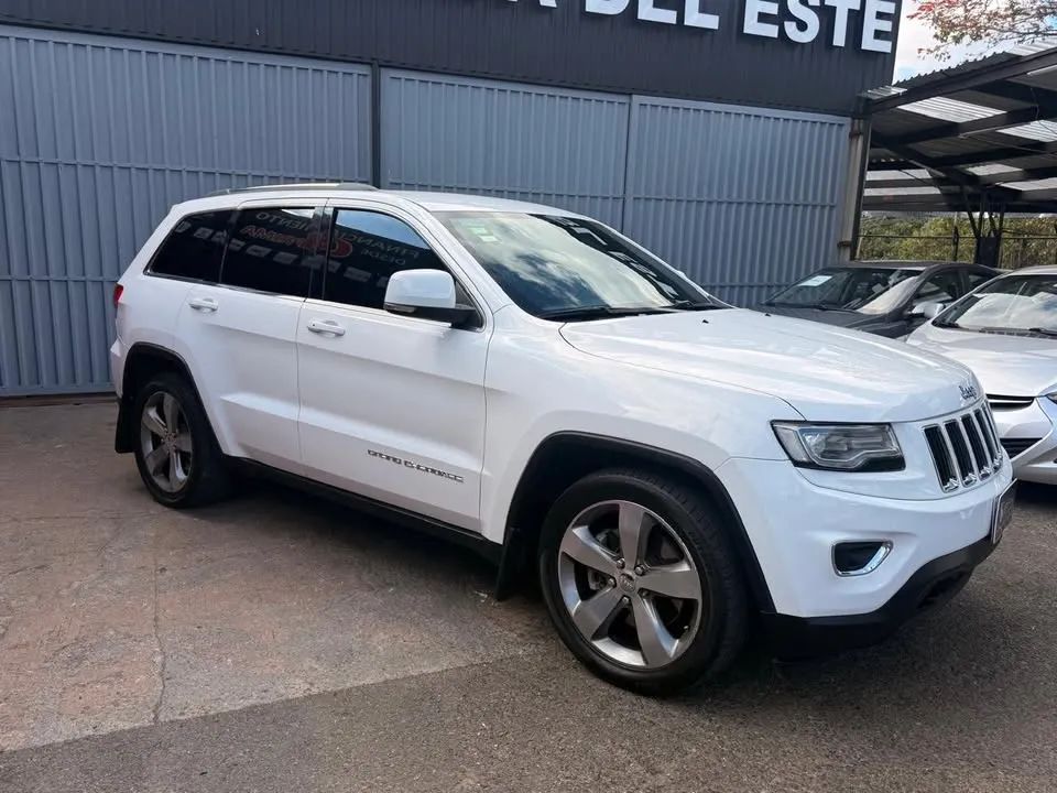 Jeep Grand Cherokee - Image 2