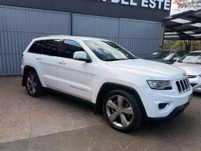 Jeep Grand Cherokee - Image 2