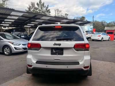Jeep Grand Cherokee - Image 5