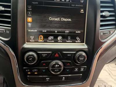 Jeep Grand Cherokee - Image 10