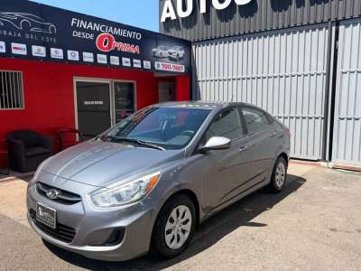 Hyundai Accent - Image 2