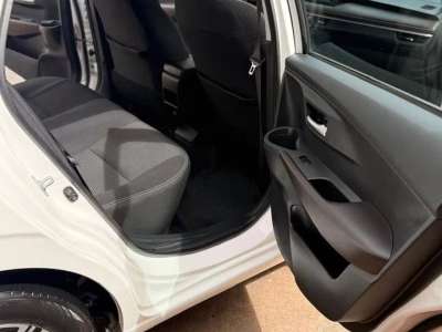 Toyota Yaris - Image 9